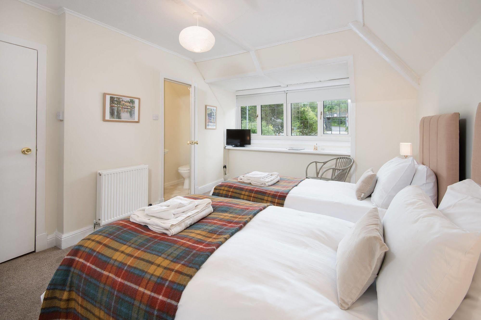 Hotel Glenbruar House Crianlarich Exterior foto